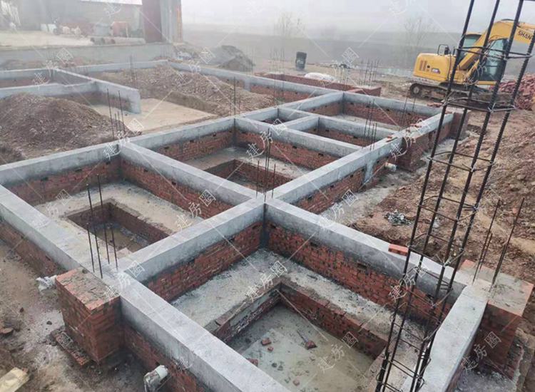 農(nóng)村自建房怎么避免一層地面下沉和開裂？回填土我們怎么做比價好？