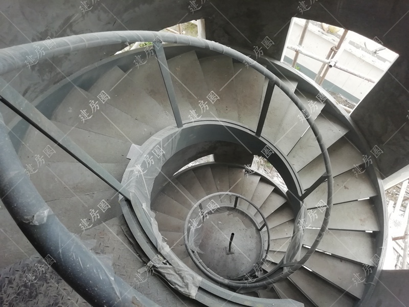 螺旋樓梯實(shí)景圖