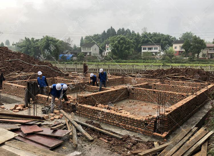 農(nóng)村自建房紅磚怎么選擇？哪些地方需要用到實心磚